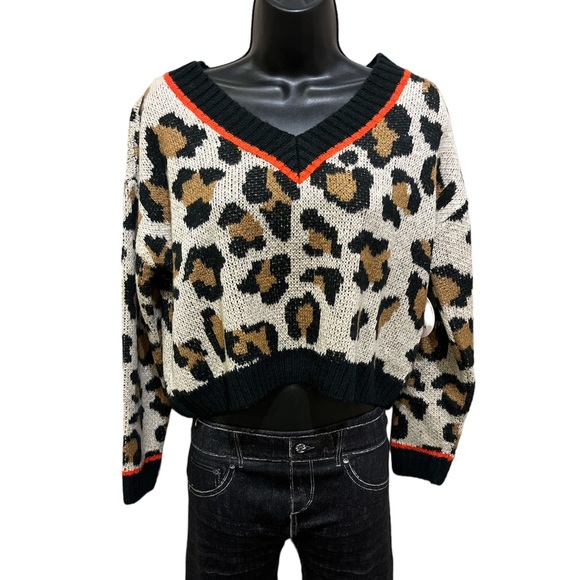 Super cute leopard print sweater - Picture 1 of 5